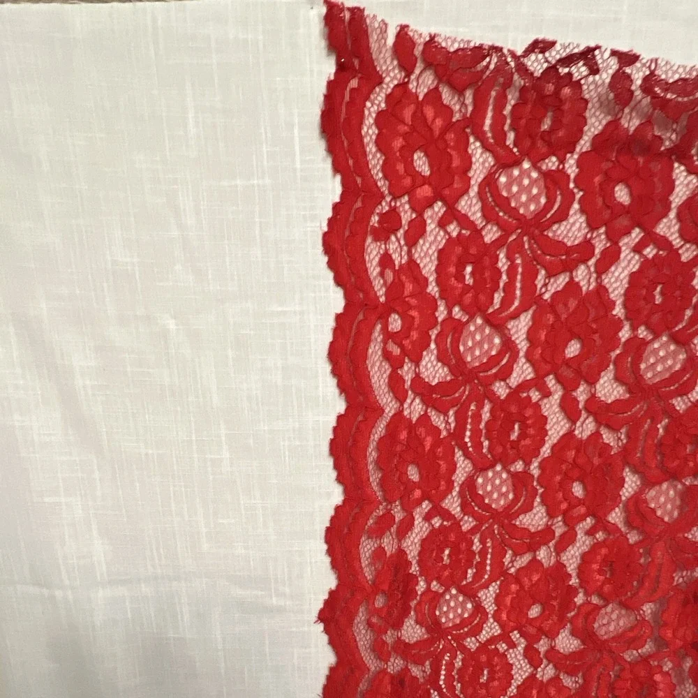 Red Floral Lace Fabric Scalloped Selvage 82